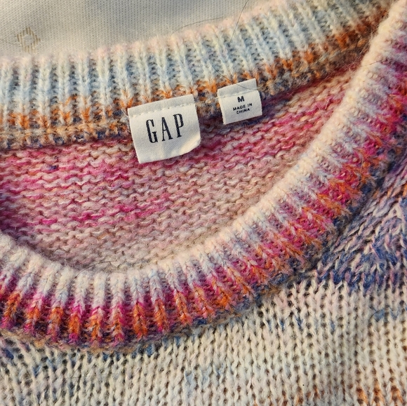 🌈 GAP multicolor soft knit sweater - Picture 2 of 2